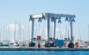 Sollevamento di barche da 200 tonnellate e gru per barche